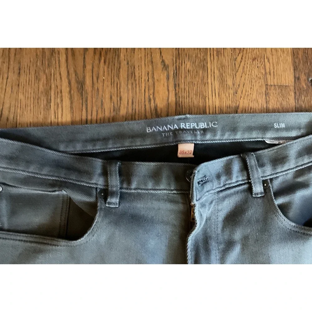 Banana Republic Traveler Pant 35 x 32